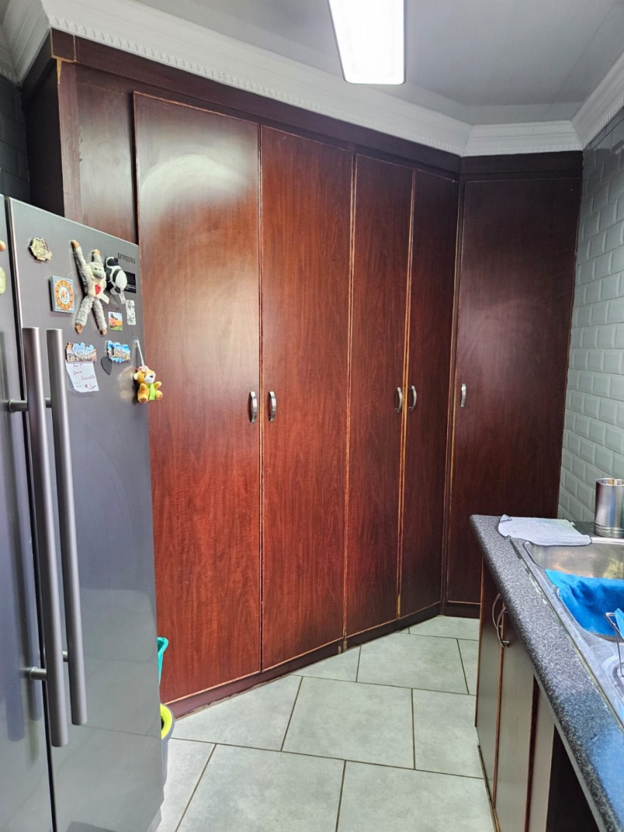 3 Bedroom Property for Sale in Hillcrest Northern Cape